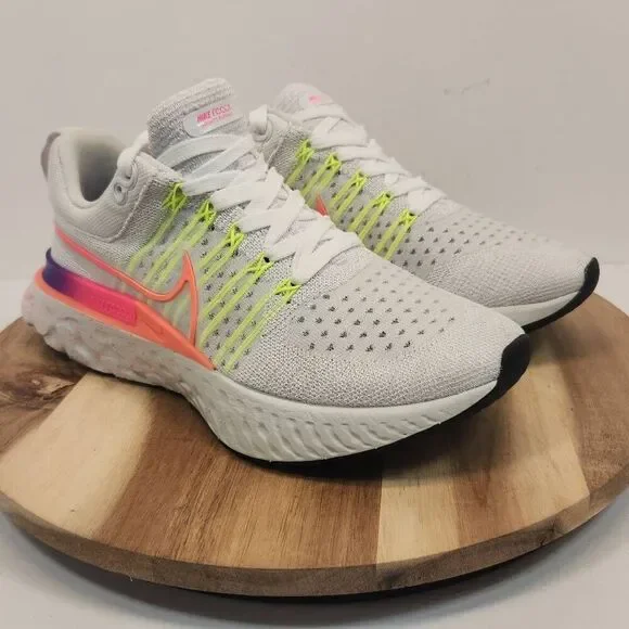 Nike Wmns React Infinity Run 2 'White Gradient' Size 8.5 - Picture 3 of 12